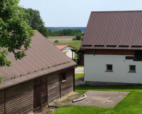 Siedlisko Przerwanki na Szlaku Wielkich Jezior - 1,9 ha terenu + 6-7 budynków