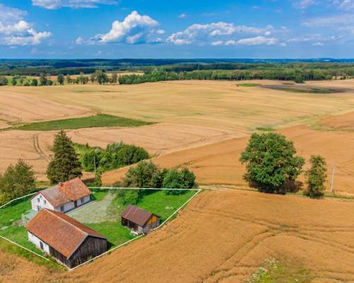 Siedlisko bez sąsiadów, klasyczny dom na odludziu, Warmia