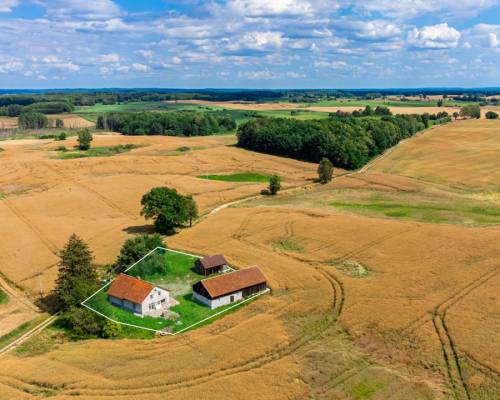 Siedlisko bez sąsiadów, klasyczny dom na odludziu, Warmia