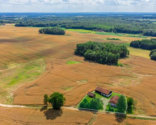 Siedlisko bez sąsiadów, klasyczny dom na odludziu, Warmia