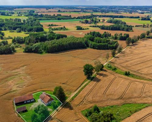 Siedlisko bez sąsiadów, klasyczny dom na odludziu, Warmia