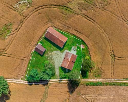 Siedlisko bez sąsiadów, klasyczny dom na odludziu, Warmia