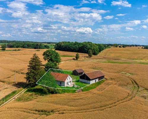 Siedlisko bez sąsiadów, klasyczny dom na odludziu, Warmia