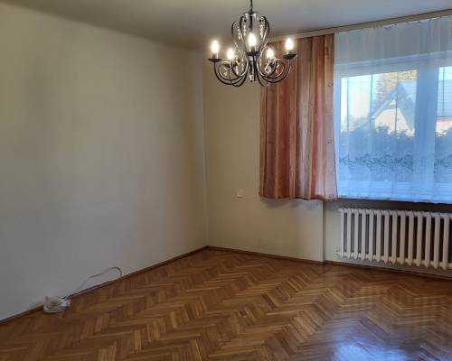 Sprzedam dom piętrowy 180m2 działka 1900 m2,